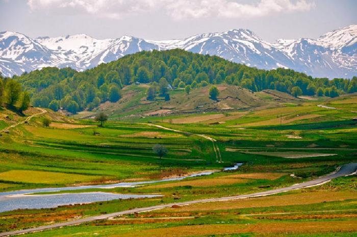 albanaia wild camping